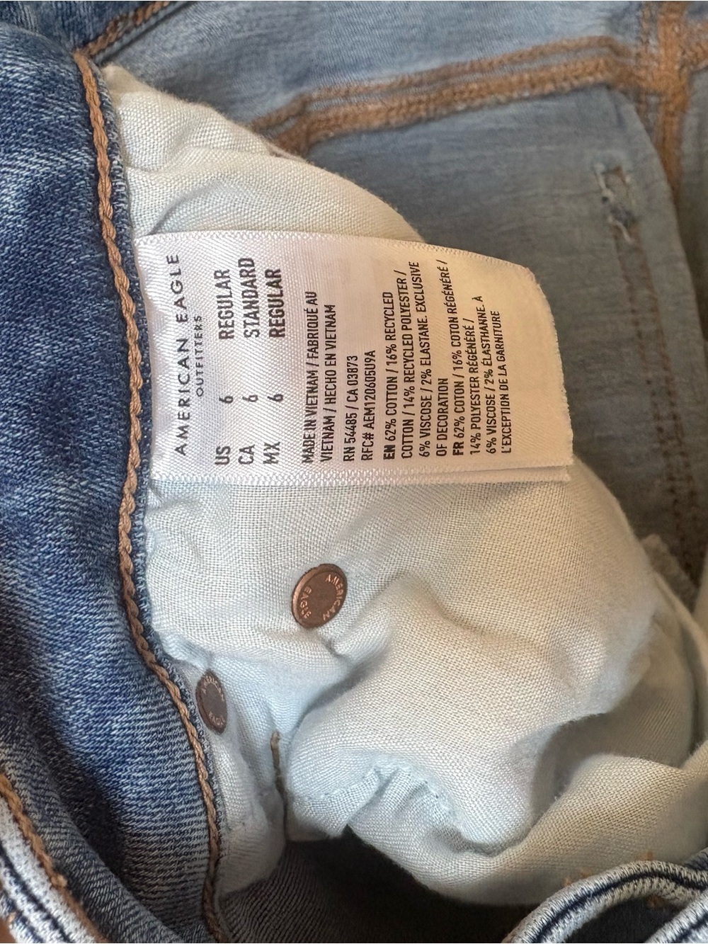American Eagle Outfitters Light Blue Distressed Flared Jeans - Picture 5 of 5